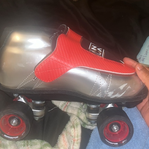 Vnla skates - Picture 2 of 4